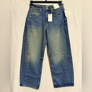 NWT Forever 21 Washed Blue Denim Barrel Fit Jeans Size 26